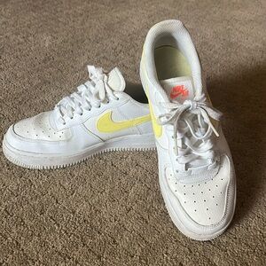 Nike AF1 Sneaker with yellow swoosh
